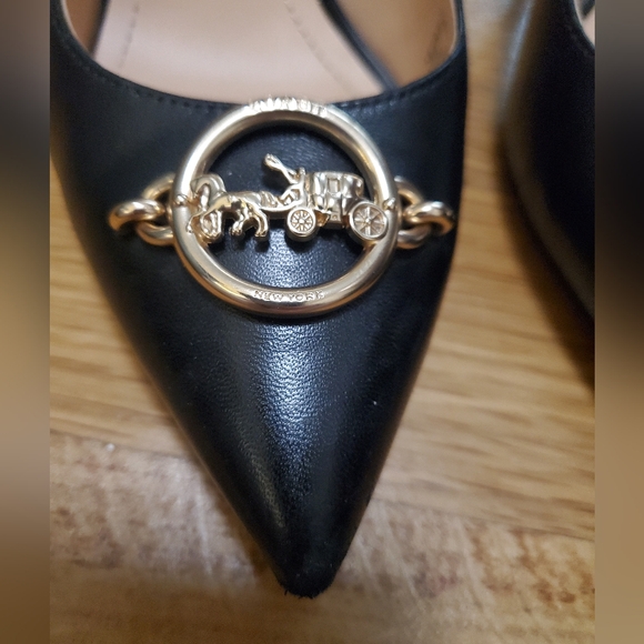 Coach pointed toe black heels with gold coach emblem - Picture 2 of 7